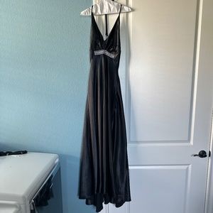 Jessica McClintock for Gunne Sax prom dress